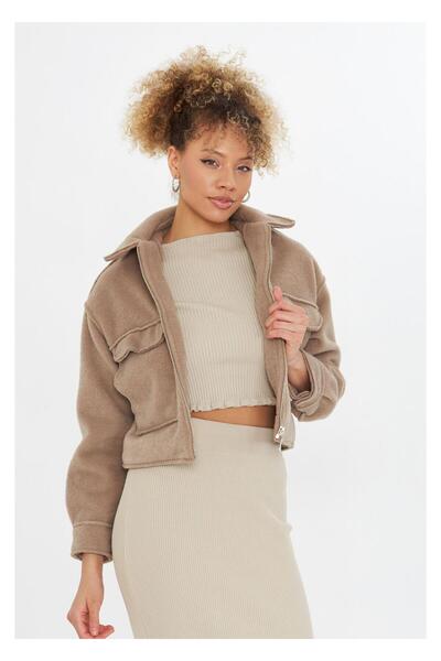 TIFFANY&TOMATO Önü Cepli Kısa Kaşe Mont