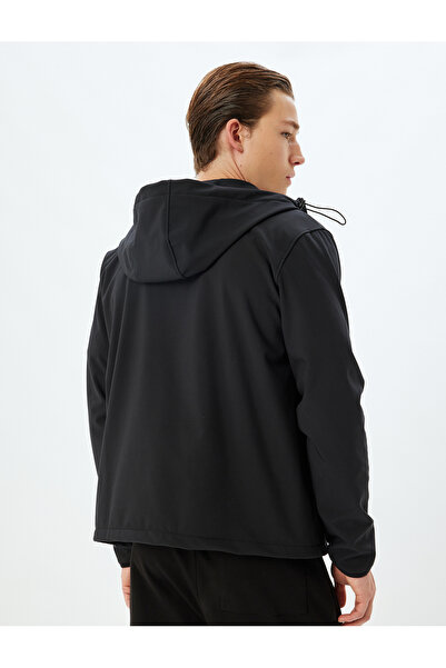 Koton Spor Ceket Kapşonlu Uzun Kollu İçi Şardonlu Fermuarlı Cep Detaylı Paraşüt Kumaş