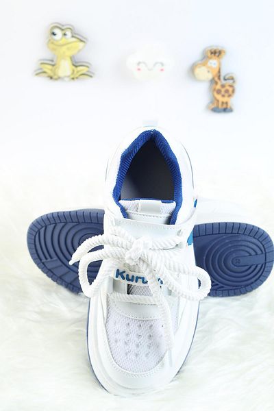 Moda Lime Unisex Children's Sports Shoes Kuromi Special Design Lace-Up and Velcro Sneakers