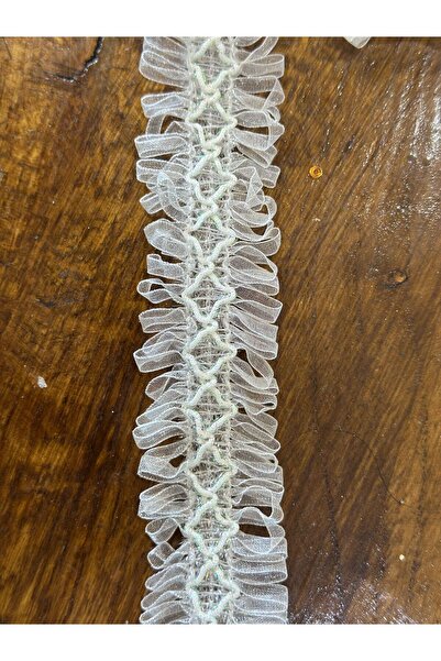 Gönülden Tasarım KIRIK BEYAZ FIRFIRLI TÜL ŞERİT DİKİŞ GİYİM AKSESUARI EN 4 CM...