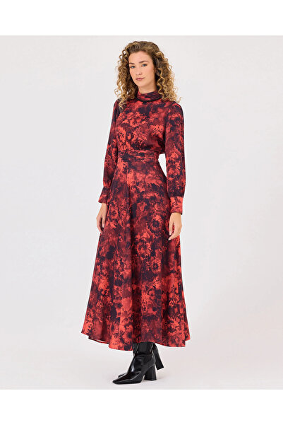 SCL Desenli Boncuk Detaylı Bele Oturan Elbise