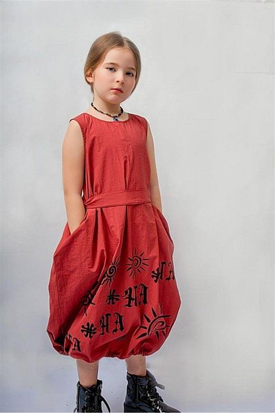 Hilal Akıncı Kids Rochie din țesătură boemă roșie Lotus cu imprimeu H'a pentru fete