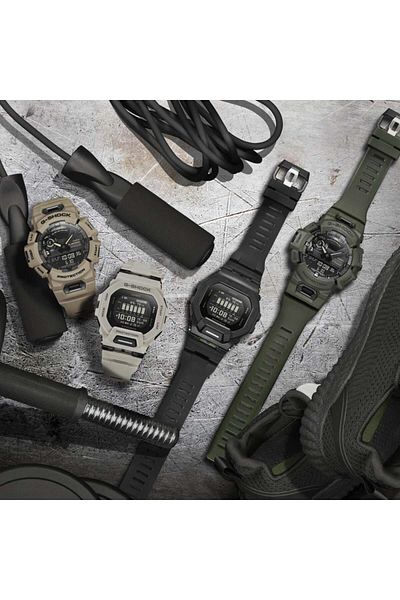 Casio ساعة G-SHOCK G-SQUAD للرجال كاجوال GBA-900UU-3ADR