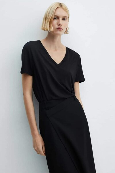 Fashion Friends Bluză neagră cu decolteu în V