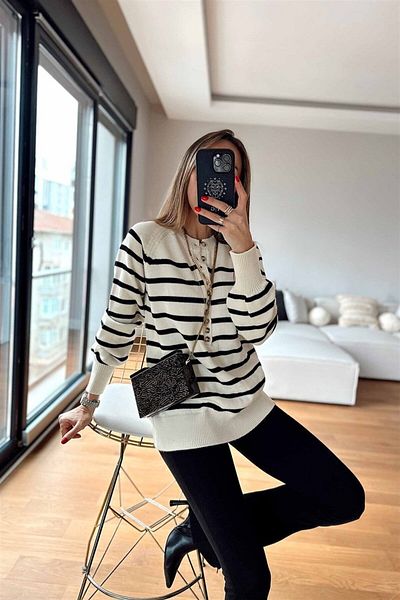 Maldia Shop Women's Buttoned Round Collar Black Striped Ecru Sweater