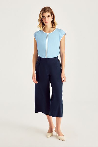 Naramaxx Button Detailed Short Trousers