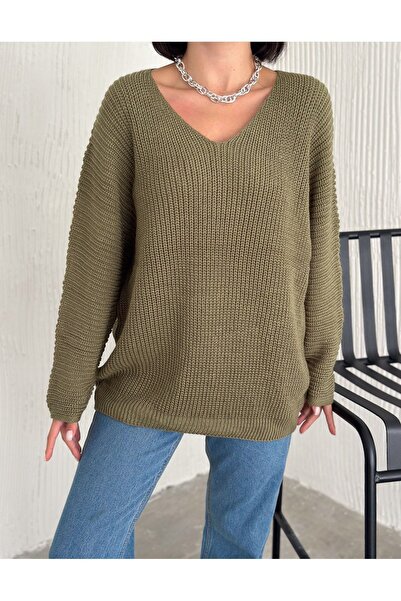 CyRo Women's V-Neck Thessaloniki Knit Oversize Sweater