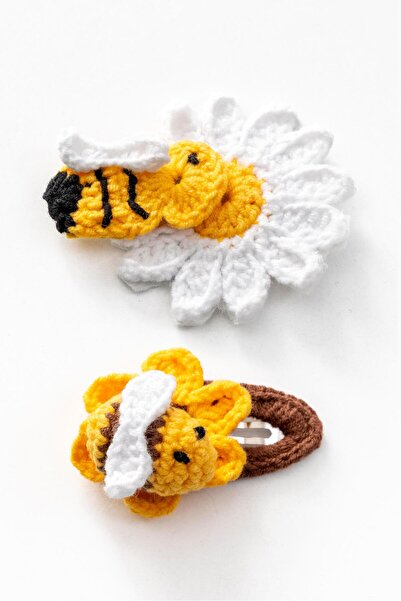 Magu Hand Knitted Bee and Daisy Figured Double Buckle Set