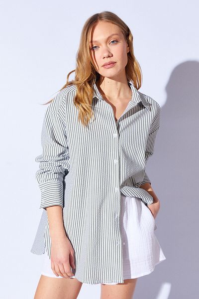 Manche Seersucker Striped Oversize Relaxed Fit Women's Shirt |   Khaki Mks 1610021 -1