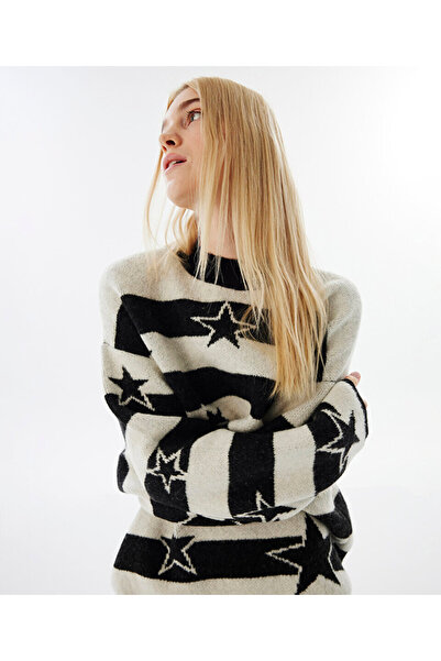 Twist Jacquard Star Striped Sweater