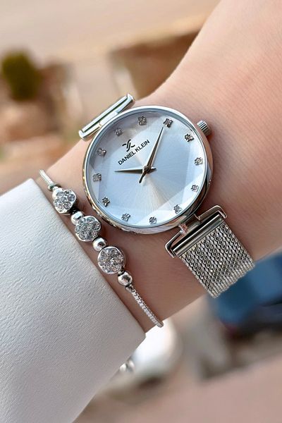 Daniel Klein Silver Color Gift Wrapped Cut Glass Special Series Women's Wristwatch - Bracelet