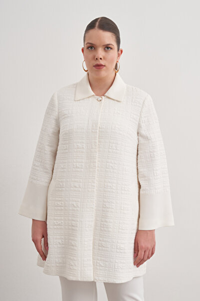 Aker Dokulu Kumaştan Detaylı Kap