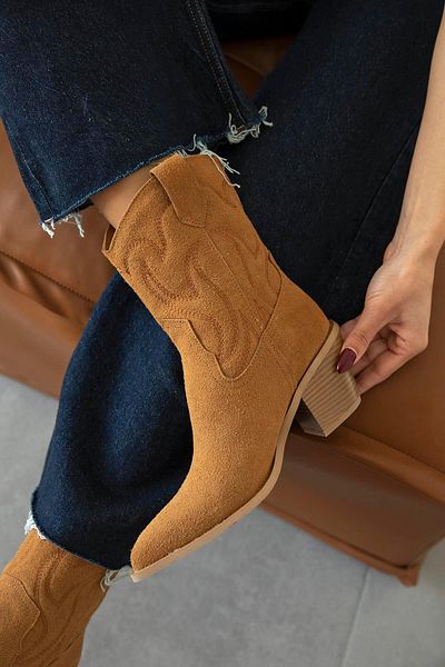 STRASWANS Hadley Women's Suede Heeled Boots Brown