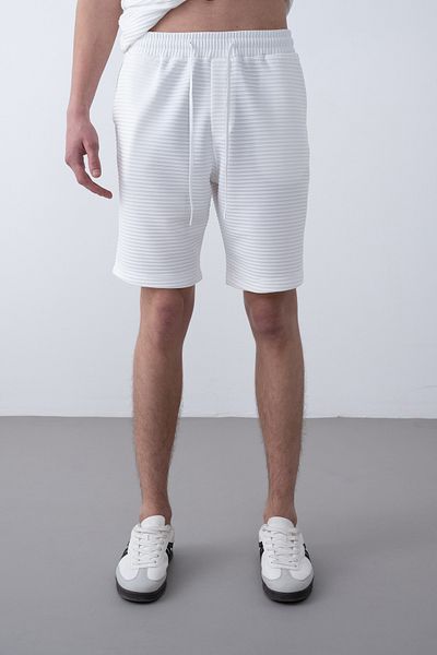 İLKCET MODA Ανδρικό κοντό σορτς με λεπτομέρεια στο πλάι
