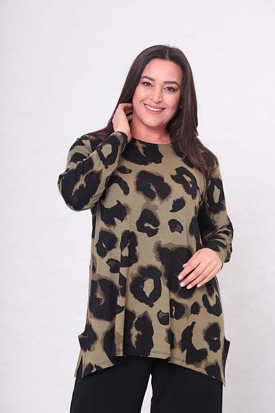 THE CABIN Women's Plus Size Side Slit Tunic