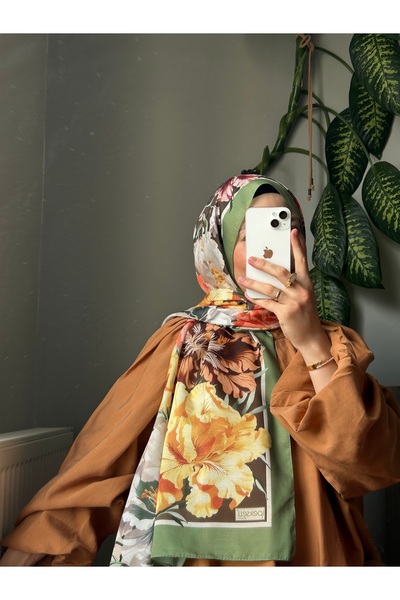 İpekseli Зелений шовковий шарф з квітковим візерунком