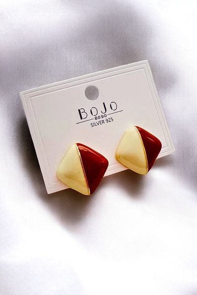 PETEK AKSESUAR Bojo Miniplastic Square Earrings
