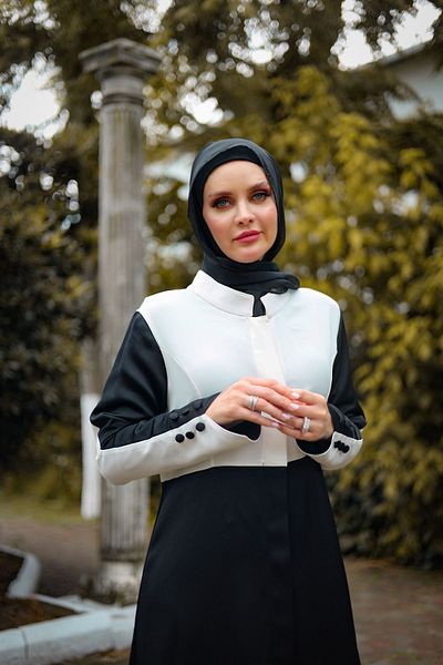 HARİKA WEAR Silk Abaya Ferace from Creamy White Black Colors