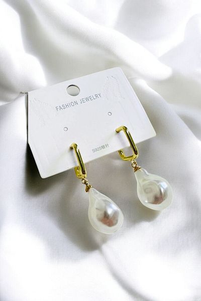 PETEK AKSESUAR BAROQUE PEARL STICK EARRING