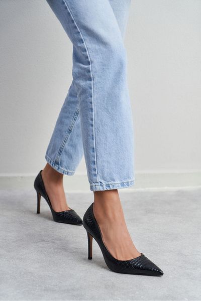 NİŞANTAŞI SHOES Stiletto damă Vanessa din piele lăcuită cu model negru cu vârf ascuțit