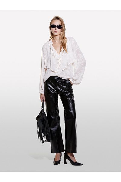 Sisley Γυναικεία Κρέμα Mix 100% Ιξώδες βολάν Λεπτομερής άνετη μπλούζα με λαιμόκοψη V