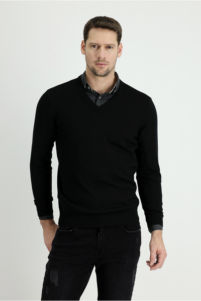 Kiğılı V-подібний виріз, прямий крій, бавовняний трикотажний светр