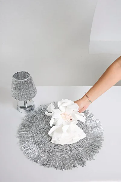 Maison Avf Silver Fringed Knitted Placemat / Placemat