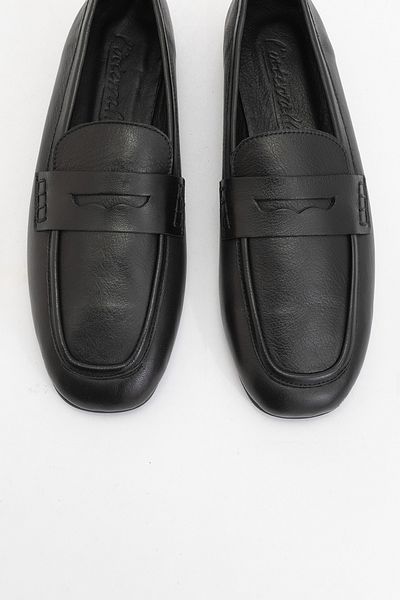 LuviShoes Дамски мокасини от естествена кожа с плоски пръсти в черно SKYE