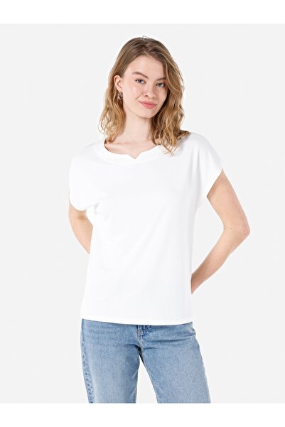 Colin's White Women's T-Shirt Sleeve