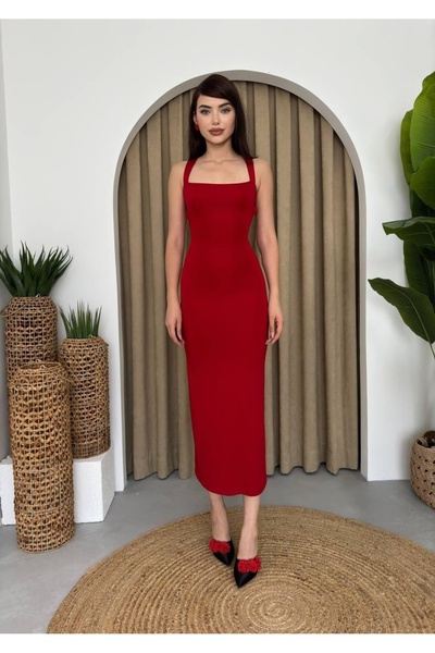 Butik Hepa-GG Sırt Dekolteli Uzun Kırmızı Elbise