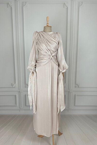 Şule Yürümez Fiyonk Detaylı Kolu Bağlamalı Yoryo Ipek Söz Nişan Nikah Tesettür Abiye Taş