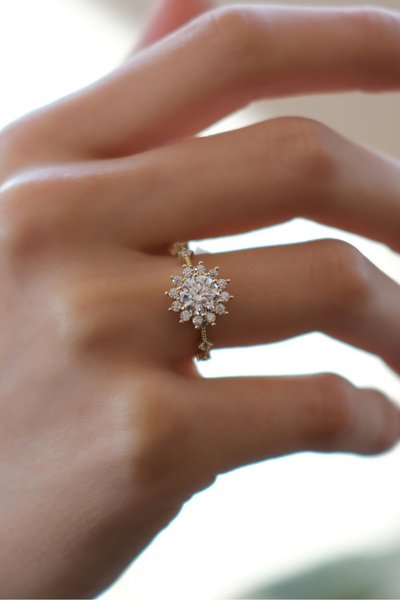 Cahit Vuruş Kuyumculuk Tektaş Lotus Çiçeği Model 14 Ayar Altın Yüzük, Söz Yüz...