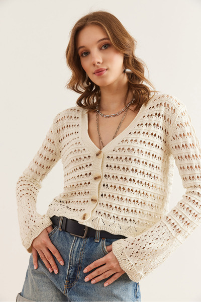 Olalook Kadın Ekru Delikli 4 Düğme Pamuk İçerikli Mevsimlik Hırka HRK-19000344