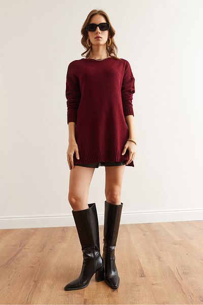 Olalook Women's Burgundy Crew Neck Side Slit Knitwear Sweater Kzk- 19000968