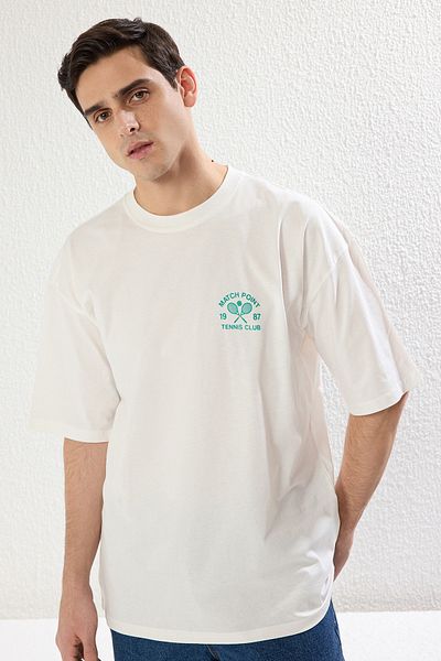 Trendyol Collection Τένις εμπριμέ εκρού υπερμεγέθη βαμβακερό μπλουζάκι - TMNSS25TS00116
