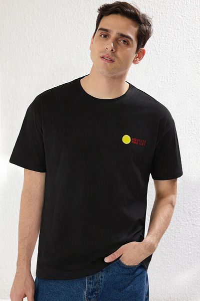 Trendyol Collection Λεμόνι εμπριμέ μαύρο υπερμεγέθη βαμβακερό μπλουζάκι - TMNSS23TS00089