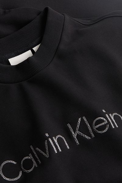 Calvin Klein TEXTUROVANÉ VÝŠIVKY LOGO CREW