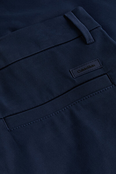 Calvin Klein Slim Fit Satin Stretch Chino
