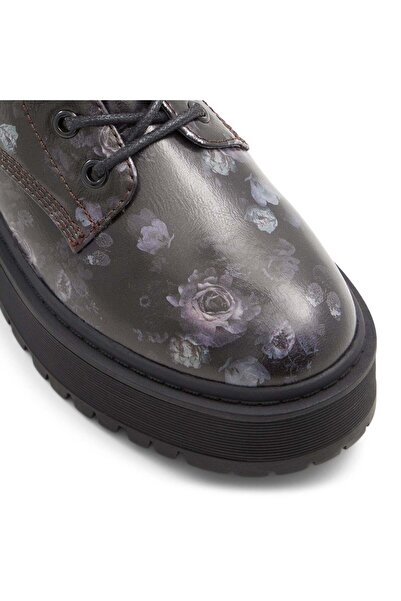 Call it Spring Jadyn black women's boot & bootie