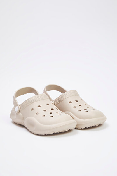 TRENDYOL SHOES Sandale plate pentru femei Eva cu talpă deschisă bej TAKSS25SD00031