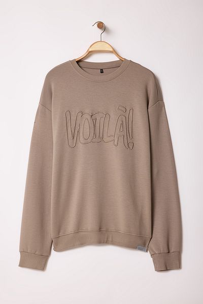 Trendyol Collection Φούτερ με λαιμόκοψη με κέντημα με γράμματα Mink More Sustainable Oversize/Wide Cut TMNAW25SW00209