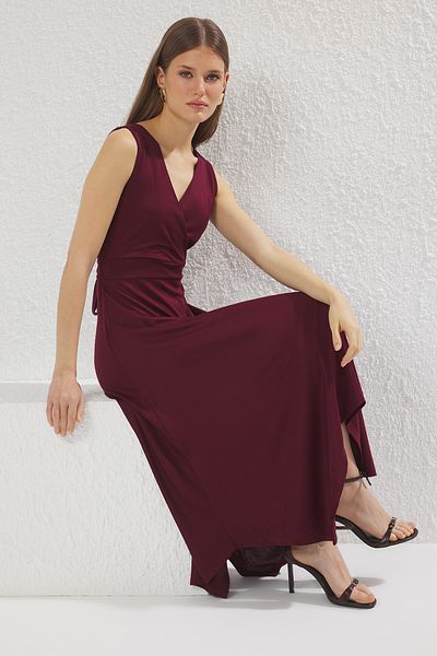 Trendyol Collection Plum Pique με σκίσιμο διπλό στήθος που κλείνει Maxi Flexible πλεκτό φόρεμα TWOSS25EL00458