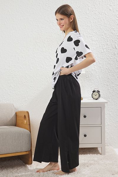 Trendyol Collection White-Multicolor Heart Single Jersey Knitted Pajamas Set Thmss25Pt00277