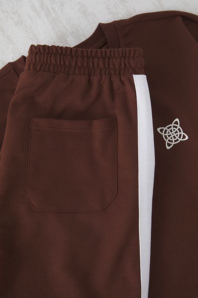 Trendyol Collection Übergroßer brauner Trainingsanzug - Regular Panel Detaillierte TMNSS25EM00008