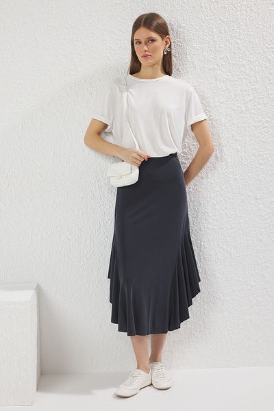 Trendyol Collection Antracit Více Sustaianble Více Obsah Volán Asymetrická sukně TWOSS25ET00113