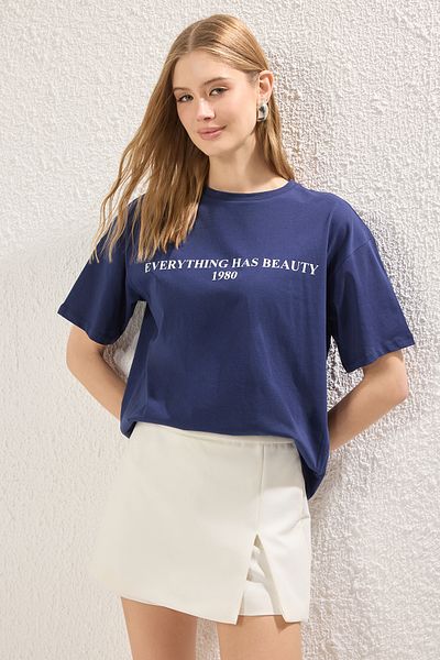Trendyol Collection Μπλουζάκι από 100% βαμβακερό Navy Blue Slogan με εμπριμέ χαλαρή εφαρμογή - TWOSS19GH0034