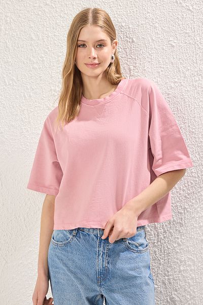 Trendyol Collection Tricou tricotat cu crop relaxat, spalat, roz TWOSS25TS00017