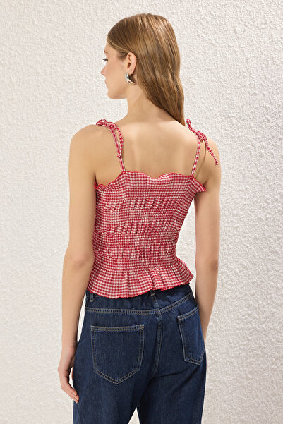 Trendyol Collection Red Gingham Square Textured Fitted/Body Fitted Flexible Knitted Blouse with Guipes Twoss25Bz00224
