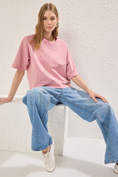 Trendyol Collection Tricou tricotat cu crop relaxat, spalat, roz TWOSS25TS00017