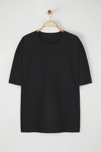 Trendyol Collection Μαύρο μπλουζάκι μεγάλου μεγέθους Oversize/φαρδύ κοψίματος ελάφι 100% βαμβάκι TMNSS25BF00026